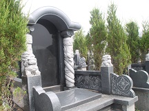 龙生墓园双龙碑