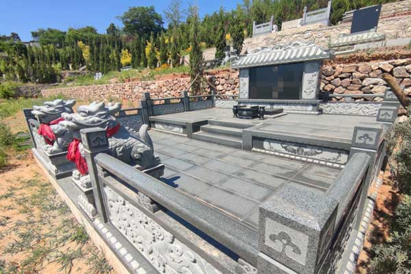 辽河西岸犀牛山，龙生墓园——山水之灵，纪念之魂的栖息地